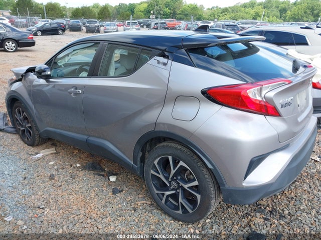Toyota C-HR XLE 2019 NMTKHMBX2KR082993 Image 3