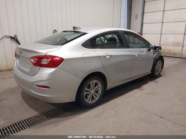 1G1BC5SMXK7150360 Chevrolet CRUZE LS
