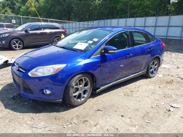 Ford FOCUS SE 2014 1FADP3F27EL325070 Image 2