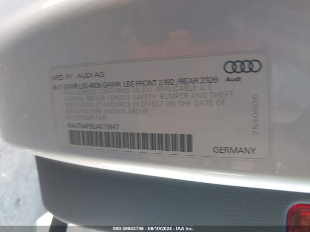 WAUTNAF58JA019847 Audi A5 2.0t Premium