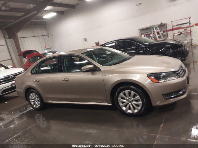 1VWAT7A34FC077066 Volkswagen Passat 1.8t Wolfsburg Edition