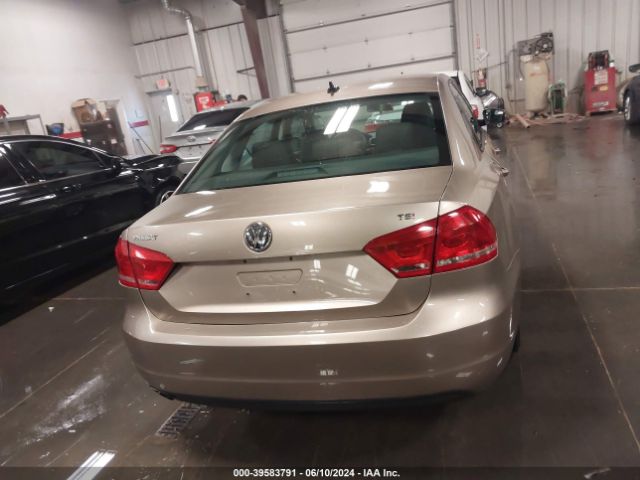 1VWAT7A34FC077066 Volkswagen Passat 1.8t Wolfsburg Edition
