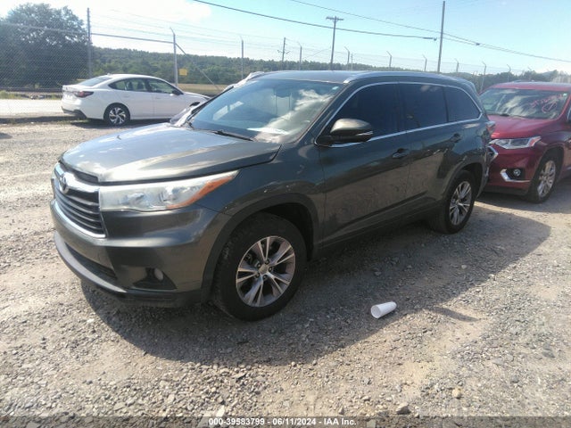 Toyota Highlander Xle V6 2015 5TDKKRFH4FS045713 Image 2