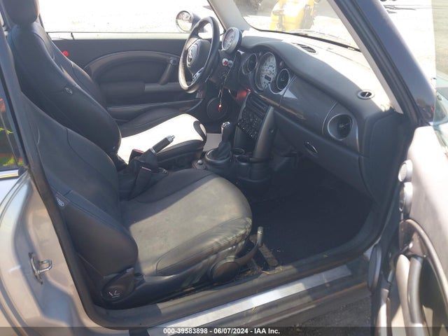 2004 MINI COOPER WMWRC33444TJ57868 Photo 4