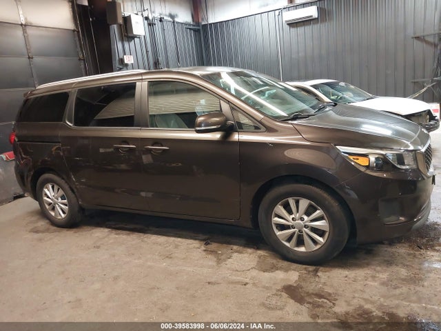KIA SEDONA LX 2017 KNDMB5C19H6332170 Image 13