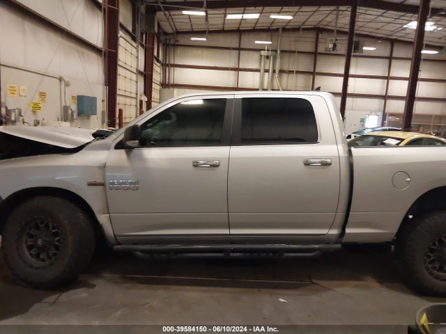 1C6RR7TT8HS509823 RAM 1500 Big Horn  4x4 6'4 Box