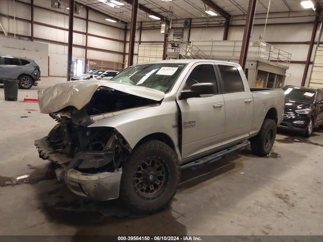 1C6RR7TT8HS509823 RAM 1500 Big Horn  4x4 6'4 Box