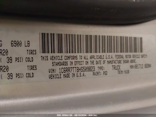 1C6RR7TT8HS509823 RAM 1500 Big Horn  4x4 6'4 Box