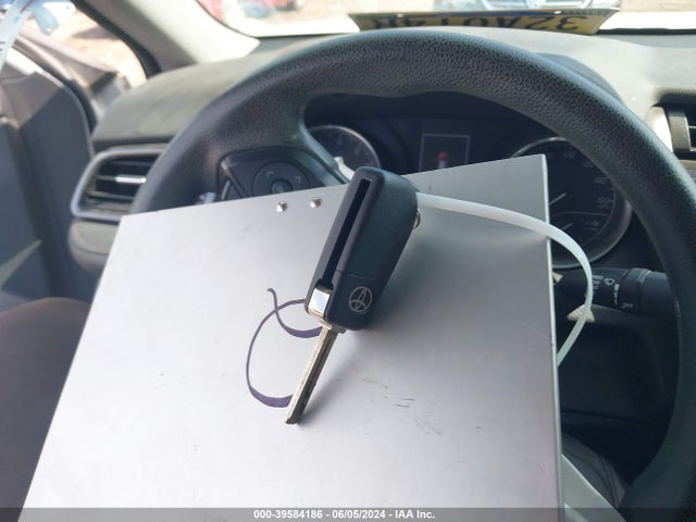 Toyota CAMRY LE 2020 4T1C11AK3LU399527 Image 11