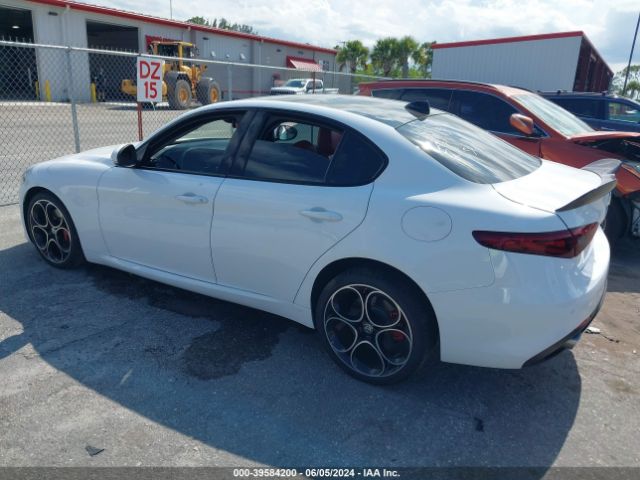 ZARFAMBN0K7607720 Alfa Romeo Giulia Ti Sport Rwd