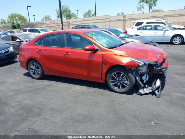 3KPF24AD8PE597932 KIA Forte Lxs
