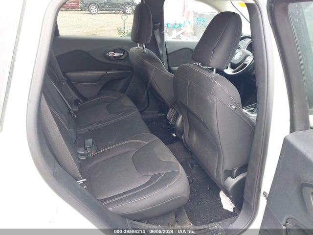 1C4PJMCB0FW746292 Jeep Cherokee Latitude Altitude