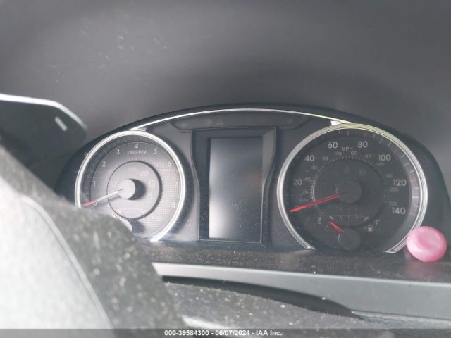 4T1BF1FK0FU907723 Toyota CAMRY SE
