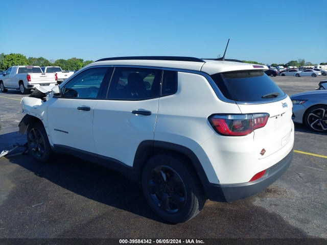 3C4NJCBB2MT505159 Jeep Compass Latitude Fwd