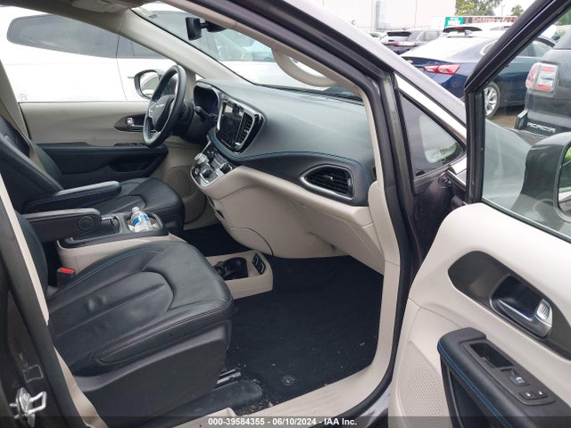 2C4RC1BG2MR565750 Chrysler Pacifica Touring L