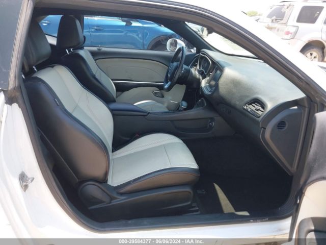 2C3CDZBG7FH704401 Dodge Challenger Sxt Plus