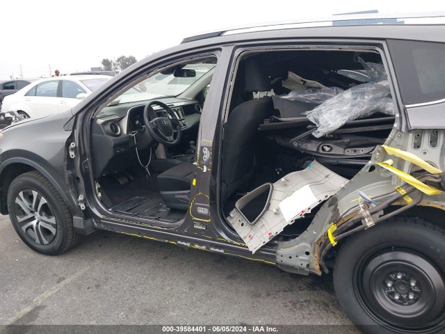 Toyota RAV4 LE 2017 JTMZFREVXHJ135362 Image 14