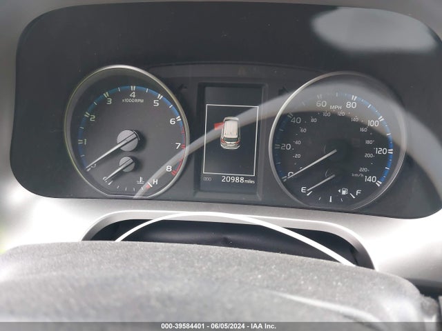 Toyota RAV4 LE 2017 JTMZFREVXHJ135362 Image 15