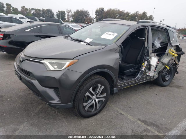 Toyota RAV4 LE 2017 JTMZFREVXHJ135362 Image 2