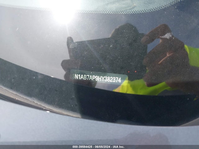 Nissan SENTRA SR 2017 3N1AB7AP9HY382374 Image 9