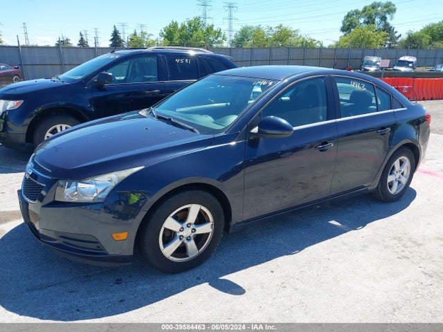 Chevrolet Cruze 1lt Auto 2014 1G1PC5SB0E7404165 Image 2