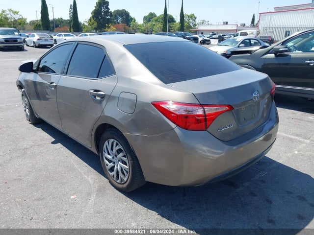Toyota COROLLA LE 2019 5YFBURHE3KP932638 Image 3