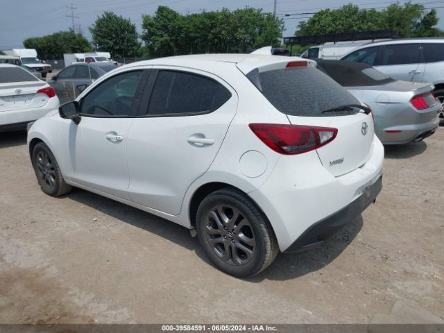 3MYDLBJV5LY701434 Toyota YARIS LE
