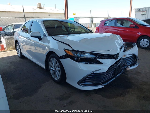 Toyota CAMRY LE 2024 4T1C11AK7RU253897 Image 13