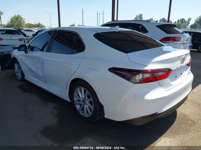 Toyota CAMRY LE 2024 4T1C11AK7RU253897 Image 3