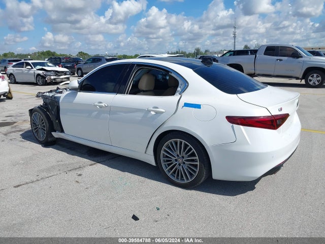 Alfa Romeo Giulia Ti Rwd 2017 ZARFAECN6H7553580 Image 3