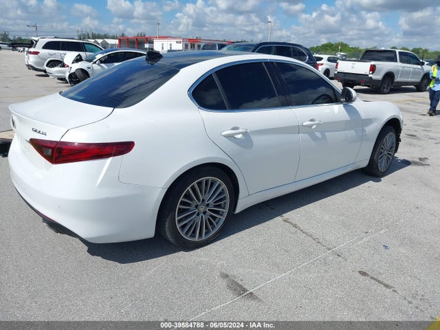 Alfa Romeo Giulia Ti Rwd 2017 ZARFAECN6H7553580 Image 4