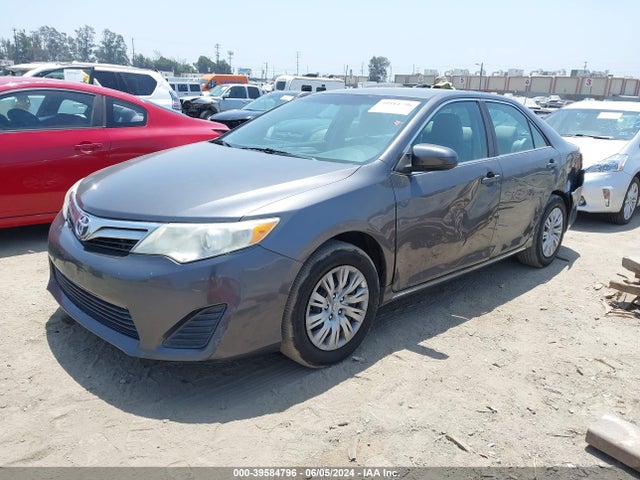 Toyota CAMRY LE 2014 4T1BF1FK2EU850312 Image 2