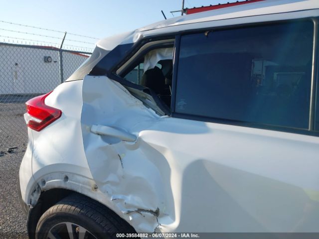 3N1CP5CU2KL555271 Nissan KICKS SV