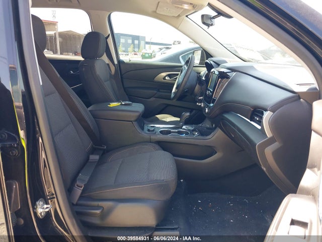 Chevrolet Traverse Ls 2019 1GNERFKW6KJ140719 Image 5