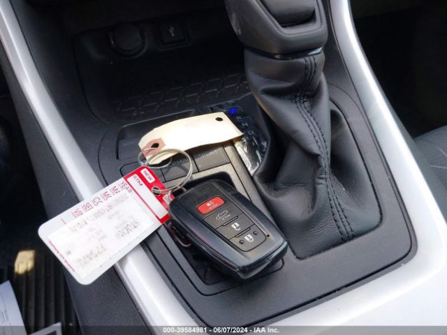 2T3W1RFV9MC133535 Toyota Rav4 Xle