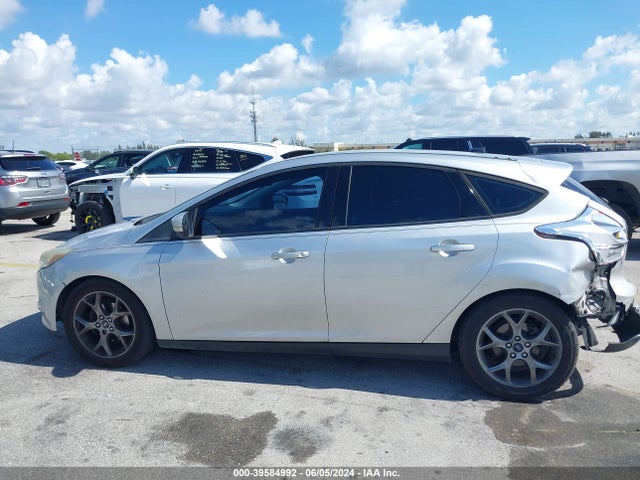Ford FOCUS SE 2014 1FADP3K25EL134639 Image 14