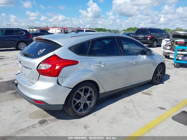 Ford FOCUS SE 2014 1FADP3K25EL134639 Image 4