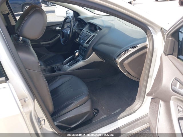 Ford FOCUS SE 2014 1FADP3K25EL134639 Image 5