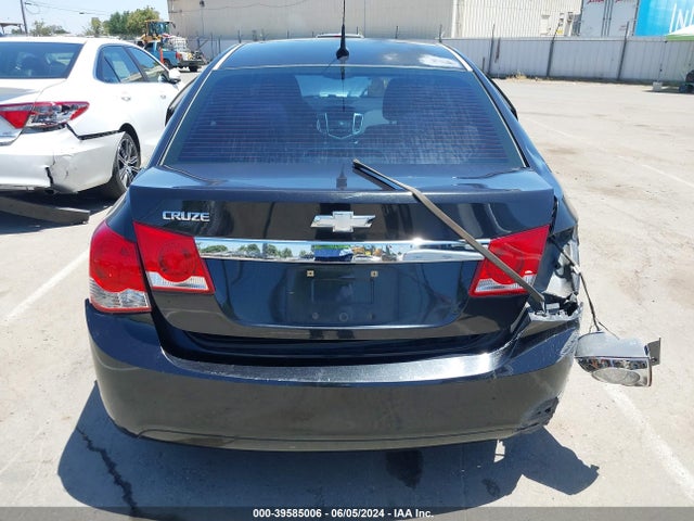 Chevrolet Cruze Ls Manual 2014 1G1PB5SH0E7310262 Image 16
