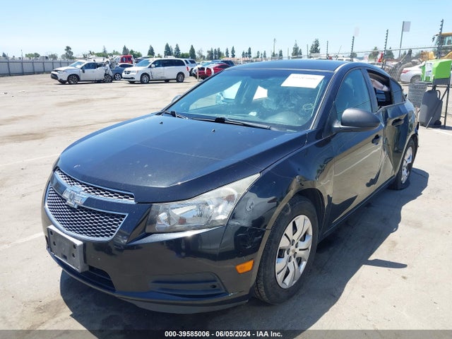 Chevrolet Cruze Ls Manual 2014 1G1PB5SH0E7310262 Image 2