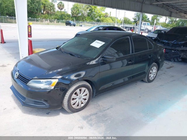 3VW2K7AJ7EM370642 Volkswagen Jetta 2.0l S