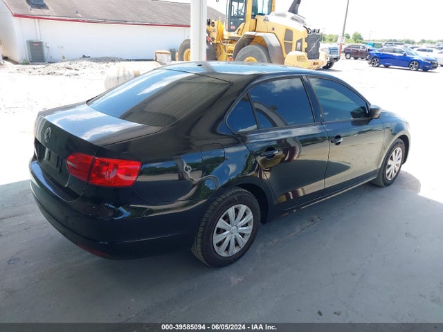 3VW2K7AJ7EM370642 Volkswagen Jetta 2.0l S