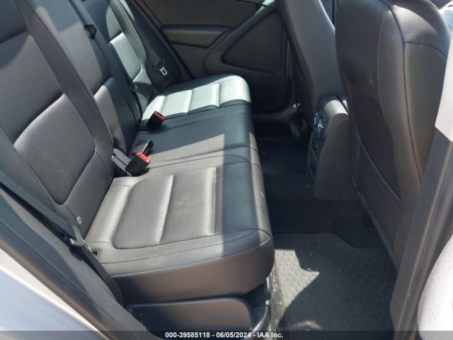 WVGBV7AX6FW564381 Volkswagen TIGUAN SE