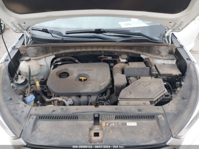 KM8J23A40JU700012 Hyundai TUCSON SE