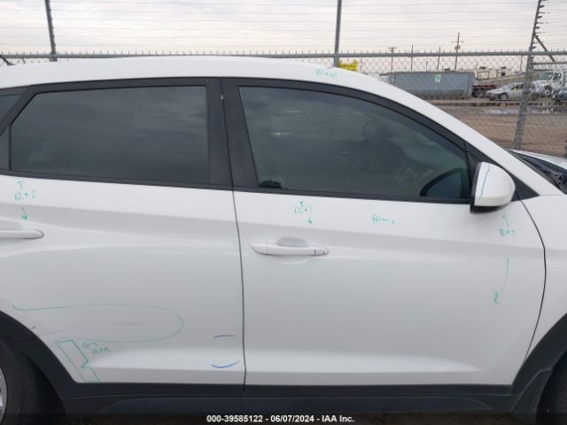 KM8J23A40JU700012 Hyundai TUCSON SE