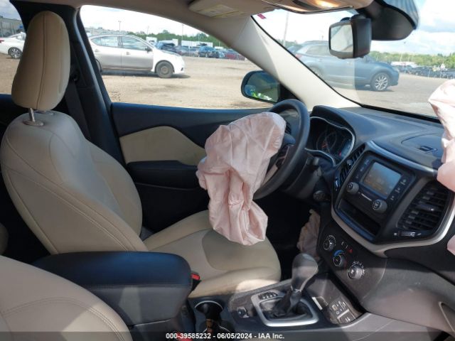 1C4PJLAB3GW190395 Jeep Cherokee Sport