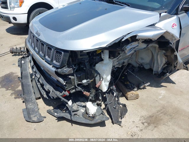 3C4NJDDB1KT800012 Jeep Compass Trailhawk 4x4