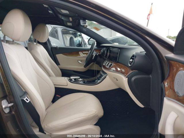 WDDZF4KB2HA103346 Mercedes-Benz E 300 4matic