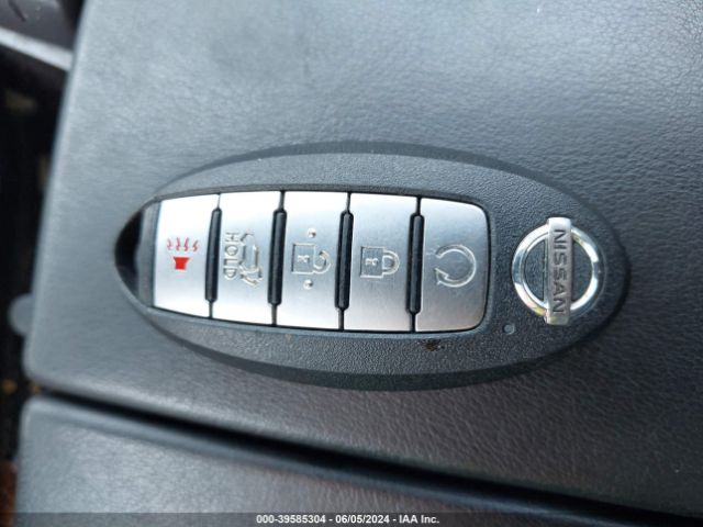 5N1AT3CA8MC699458 Nissan Rogue Sl Fwd
