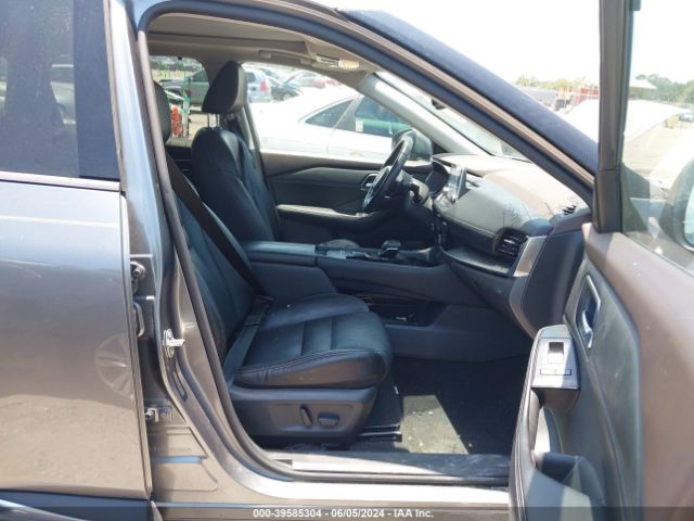 5N1AT3CA8MC699458 Nissan Rogue Sl Fwd